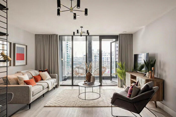 3 Bedroom Apartment To Rent In Malt House, Stratford, E15