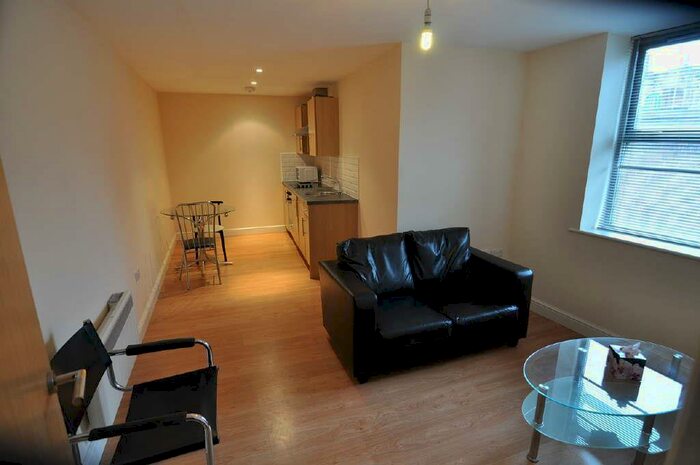 1 Bedroom Flat To Rent In Ivegate, Sunbridge Road, Bradford, BD1