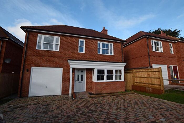 4 Bedroom Detached House To Rent In The Green, Catsfield, Battle, TN33