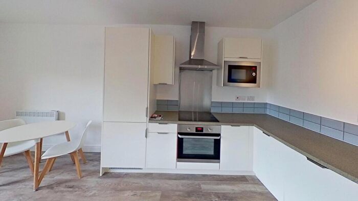 1 Bedroom Flat To Rent In Elfin Square, Edinburgh, EH11