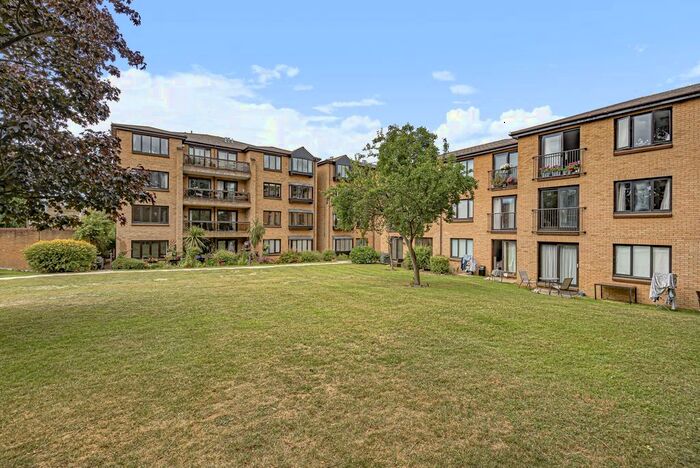 1 Bedroom Flat To Rent In Andace Park Gardens, Widmore Road, Bromley, BR1