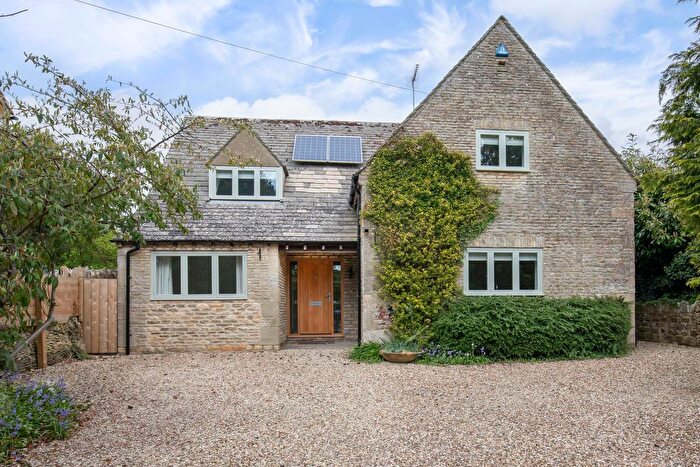4 Bedroom Detached House For Sale In The Quarry, Brockhampton, GL54