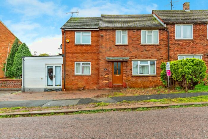 4 Bedroom Semi-Detached House For Sale In Kathleen Drive, Kettering, NN16