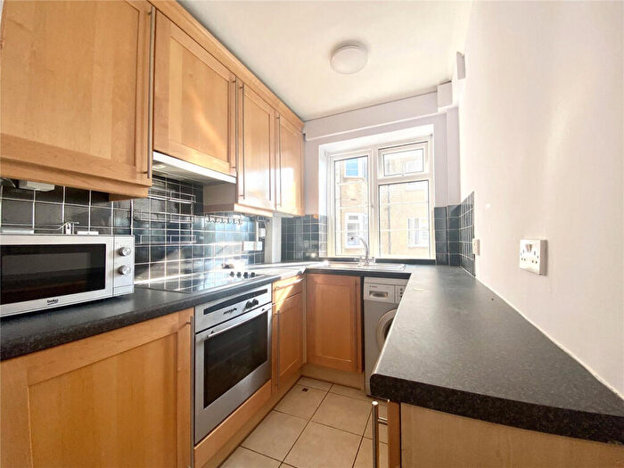2 Bedroom Apartment To Rent In Shoot Up Hill, London, NW2