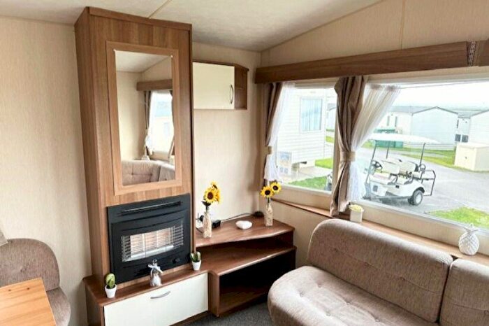 2 Bedroom Caravan For Sale In Harts Holiday Park, Leysdown Road, Isle Of Sheppey, Kent, ME12