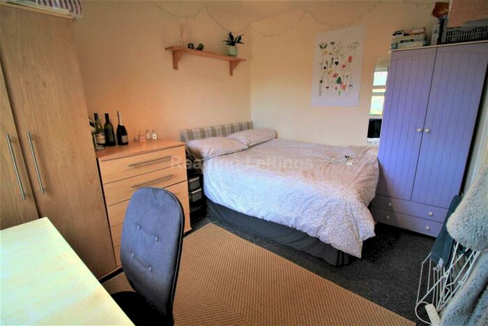 5 Bedroom Terraced House To Rent In Hatherley Road, Reading - Gas Included, RG1