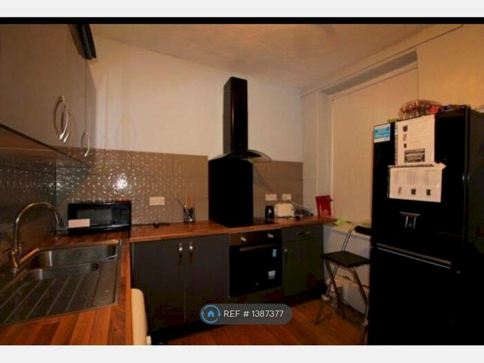 1 Bedroom Flat To Rent In Brook Street, Treforest, CF37