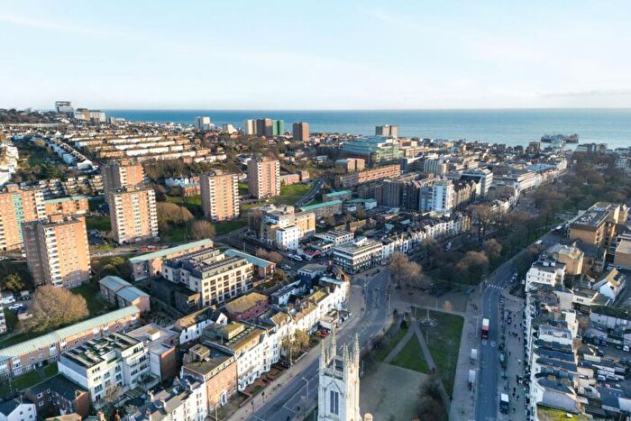 2 Bedroom Apartment For Sale In Richmond Parade Penthouse, Brighton, BN2
