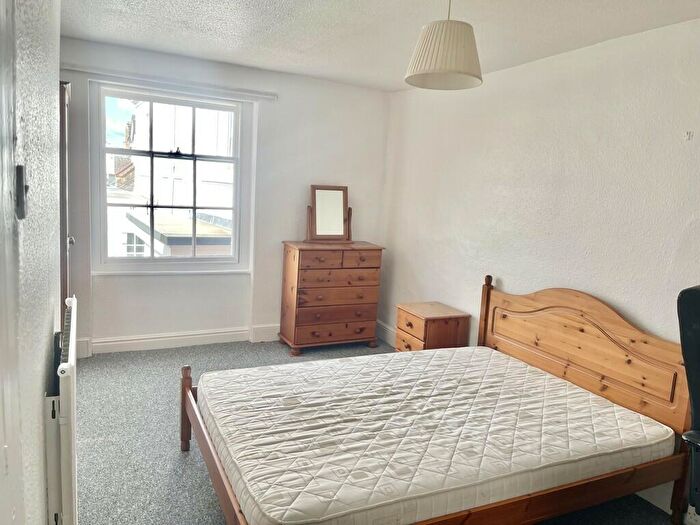 4 Bedroom Terraced House To Rent In St Davids Hill, Exeter, EX4