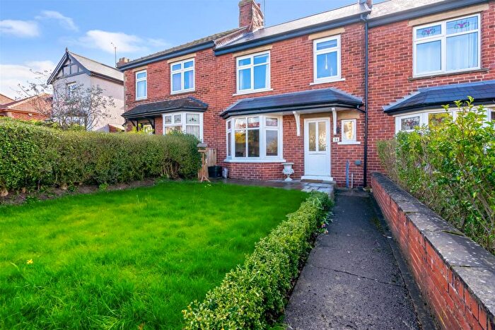 3 Bedroom Terraced House For Sale In Gilling Road, Richmond, DL10