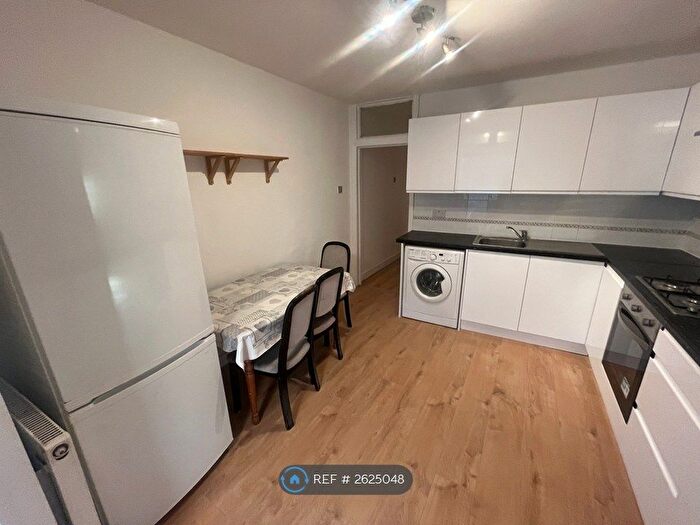 2 Bedroom Flat To Rent In Bertie Road, London, NW10