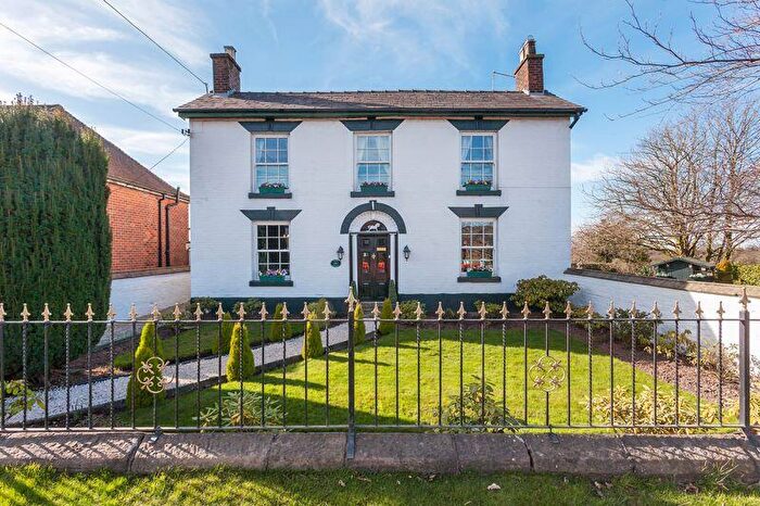 4 Bedroom Detached House For Sale In Congleton Road North, Scholar Green, ST7