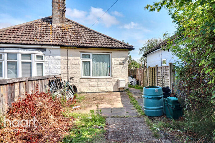 2 Bedroom Semi-Detached Bungalow For Sale In The Avenue, Clacton-On-Sea, CO15