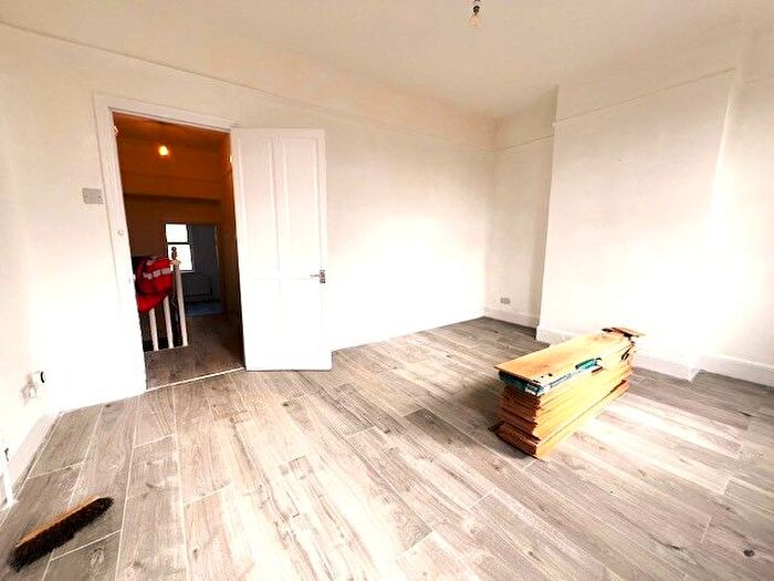 3 Bedroom End Terrace House To Rent In Willoughby Lane, London, N17