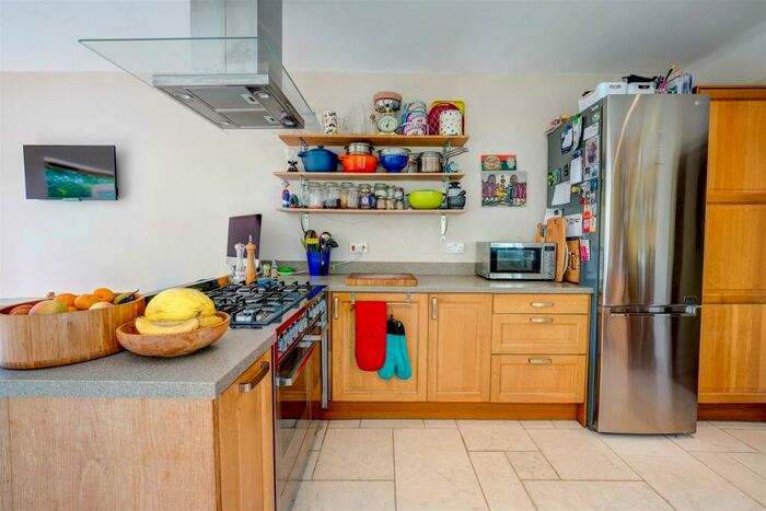 3 Bedroom Terraced House For Sale In Turberville Place, Cardiff, CF11