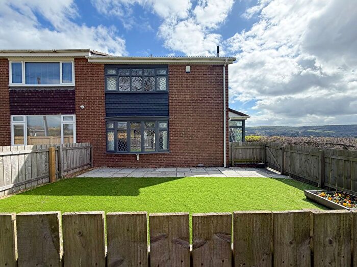 3 Bedroom Semi Detached House For Sale In Coldstream Drive, Winlaton, NE21