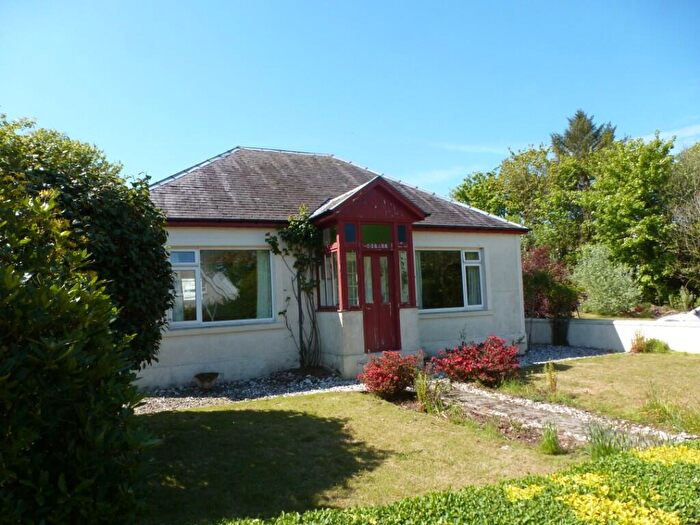 2 Bedroom Detached House For Sale In Tighnabruaich, Argyllshire, PA21