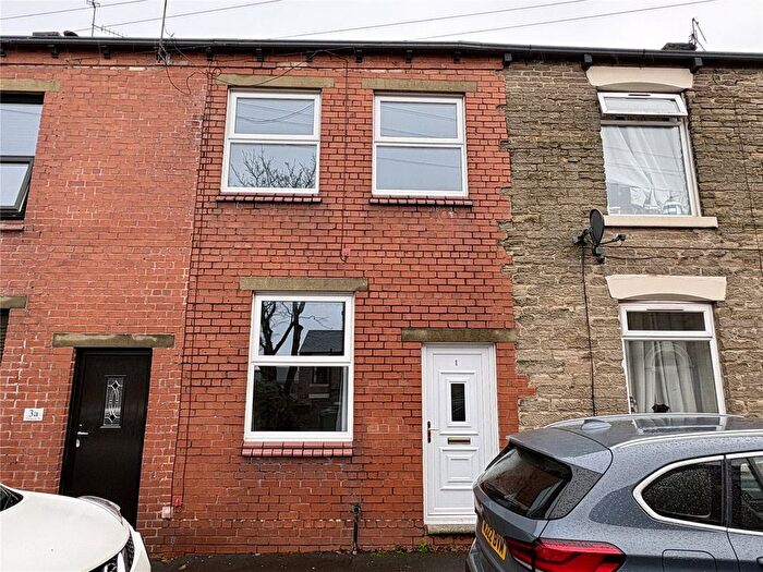2 Bedroom Terraced House For Sale In Victoria Street, Lees, Oldham, OL4