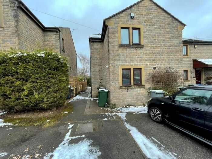 2 Bedroom Semi-Detached House To Rent In Cornwall Road, Bingley, West Yorkshire, BD16