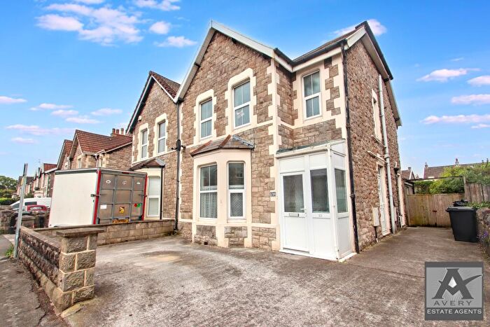 2 Bedroom Flat To Rent In Swiss Road, BS23