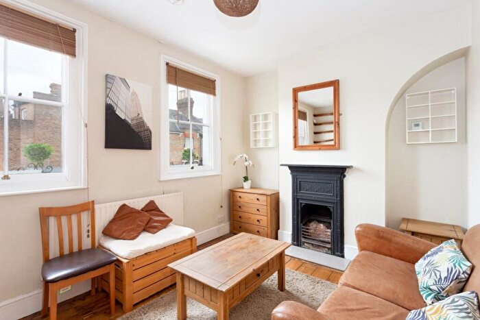 1 Bedroom Flat To Rent In Grove Road Windsor, SL4