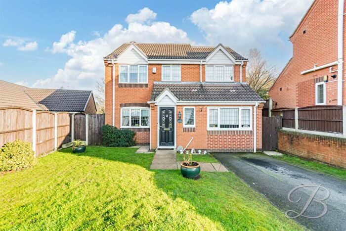 4 Bedroom Detached House For Sale In Rushpool Close, Forest Town, Mansfield, NG19