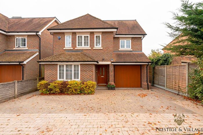 Property For Sale In Red Road, Borehamwood, WD6