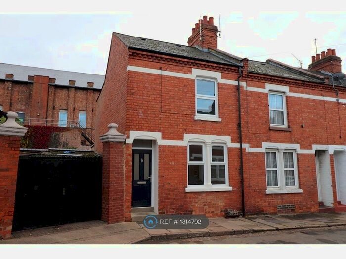 2 Bedroom End Of Terrace House To Rent In Collins Street, Northampton NN1