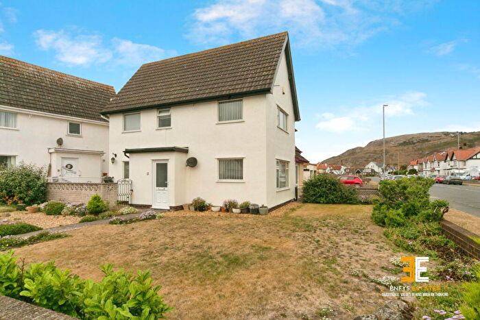2 Bedroom Semi-Detached House For Sale In Church Crescent, Llandudno, LL30