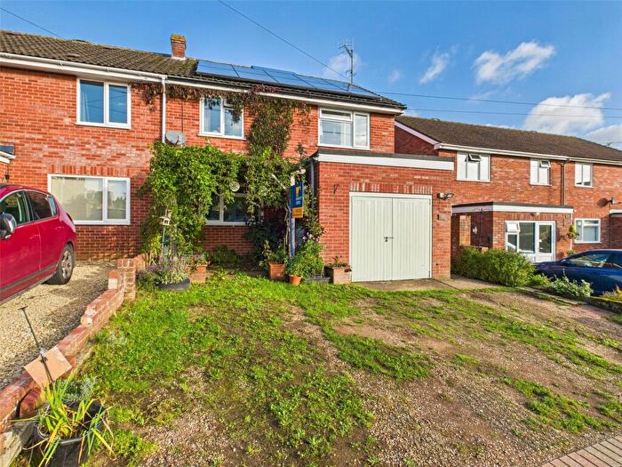 4 Bedroom Semi-Detached House For Sale In Etheldene Road, Cashes Green, Stroud, Gloucestershire, GL5