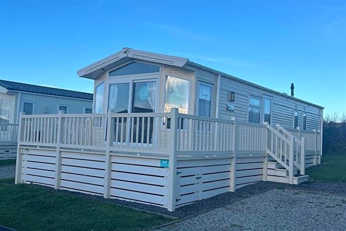 2 Bedroom Park Home For Sale In Maer Lane, Bude, EX23