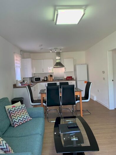 2 Bedroom Flat To Rent In Mcleod Street, Edinburgh, EH11