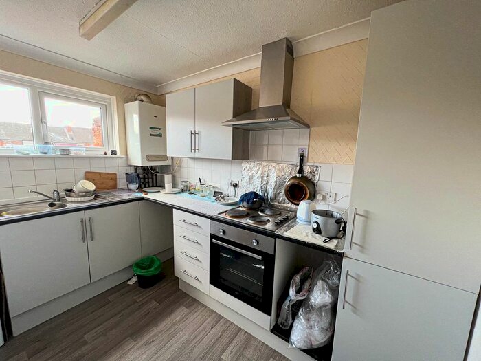 2 Bedroom Flat To Rent In Frances Street, Scunthorpe, DN15