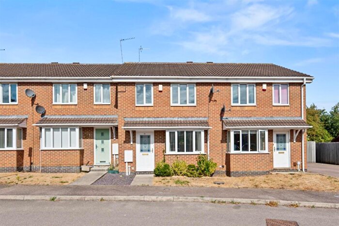 3 Bedroom Terraced House For Sale In Stratfield Way, Kettering, NN15