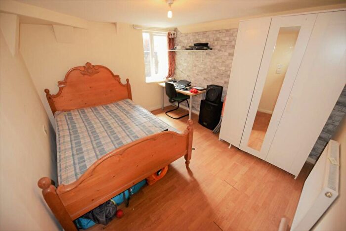 7 Bedroom House To Rent In Richmond Mount, LS6