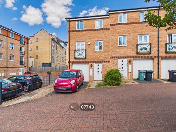 3 Bedroom Property To Rent In , Teasel Way, Peterborough, PE7