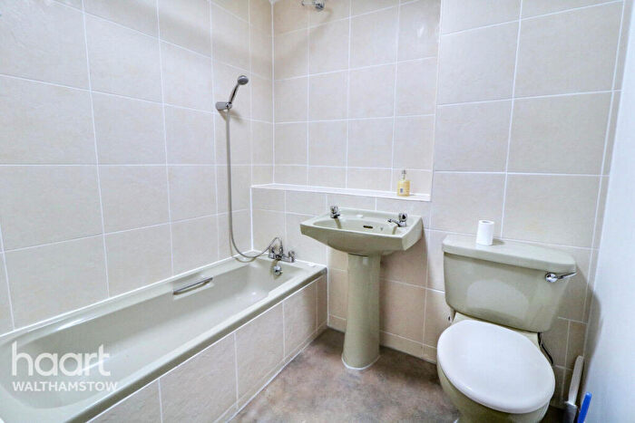 1 Bedroom Apartment For Sale In Cairo Road, London, E17