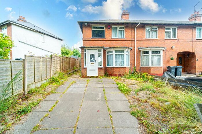 2 Bedroom House To Rent In Barnsdale Crescent, Birmingham, B31