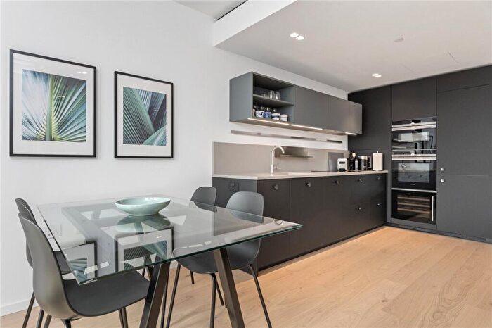 2 Bedroom Apartment To Rent In Bartholomew Close, London, EC1A