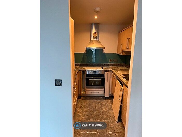 2 Bedroom Flat To Rent In Westgate Apartments, London, E16