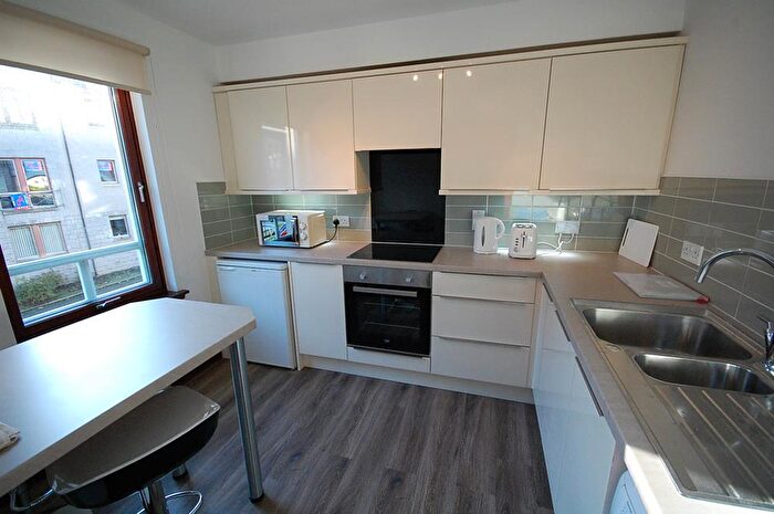 2 Bedroom Flat To Rent In Strawberry Bank Parade, First Floor, AB11