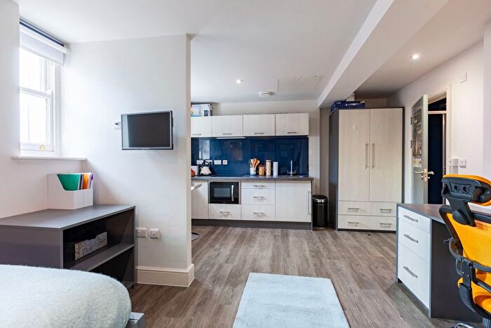 Studio To Rent In Princess Way, SA1