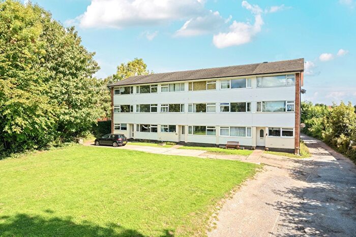 2 Bedroom Flat To Rent In Reigate Hill, Reigate, RH2