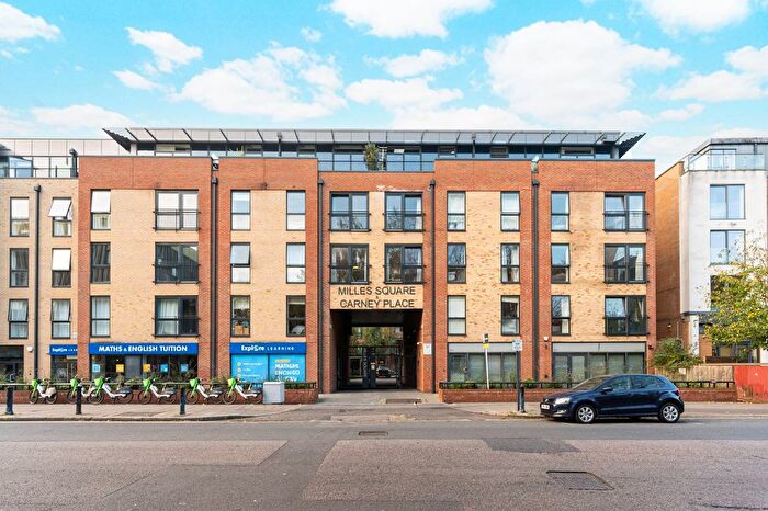 2 Bedroom Flat To Rent In Milles Square, Brixton, London, SW9