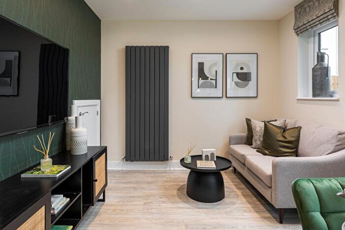 3 Bedroom Detached House For Sale In Astley Lane, Bedworth, CV12