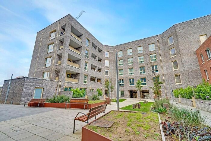 1 Bedroom Flat To Rent In Dawson Apartments, Kings Hill, Barking, London, IG11