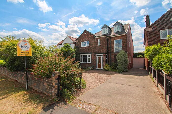 6 Bedroom Detached House For Sale In Ellers Drive, Bessacarr, Doncaster, DN4