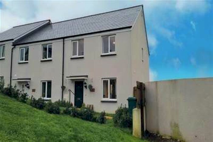 4 Bedroom End Of Terrace House To Rent In Bodmin, PL31