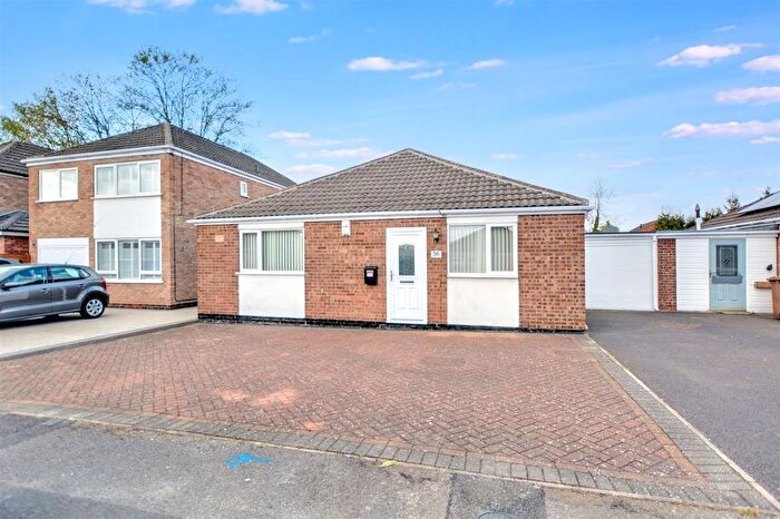 2 Bedroom Detached Bungalow For Sale In Moorsholm Drive, Wollaton, Nottingham, NG8