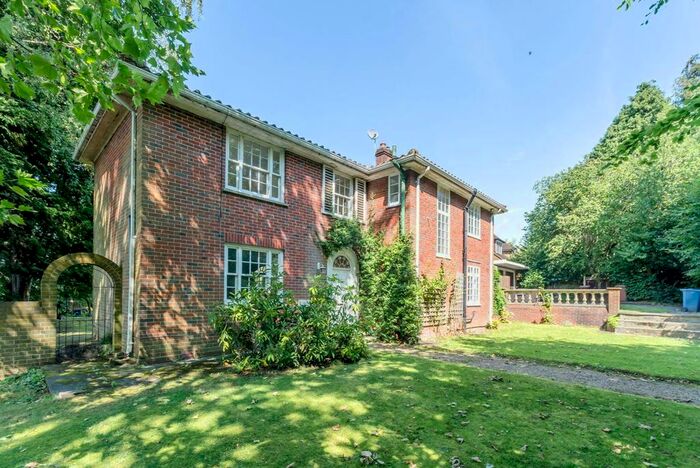 4 Bedroom Property To Rent In Mount Park Road, Harrow On The Hill, Harrow, HA1